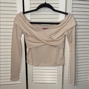 Edikted Cream Off-Shoulder Blouse